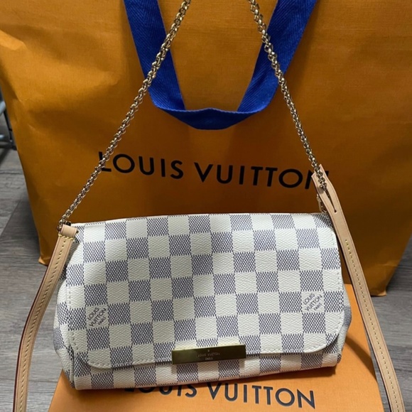 Louis Vuitton Handbags - Louis Vuitton Favorite PM